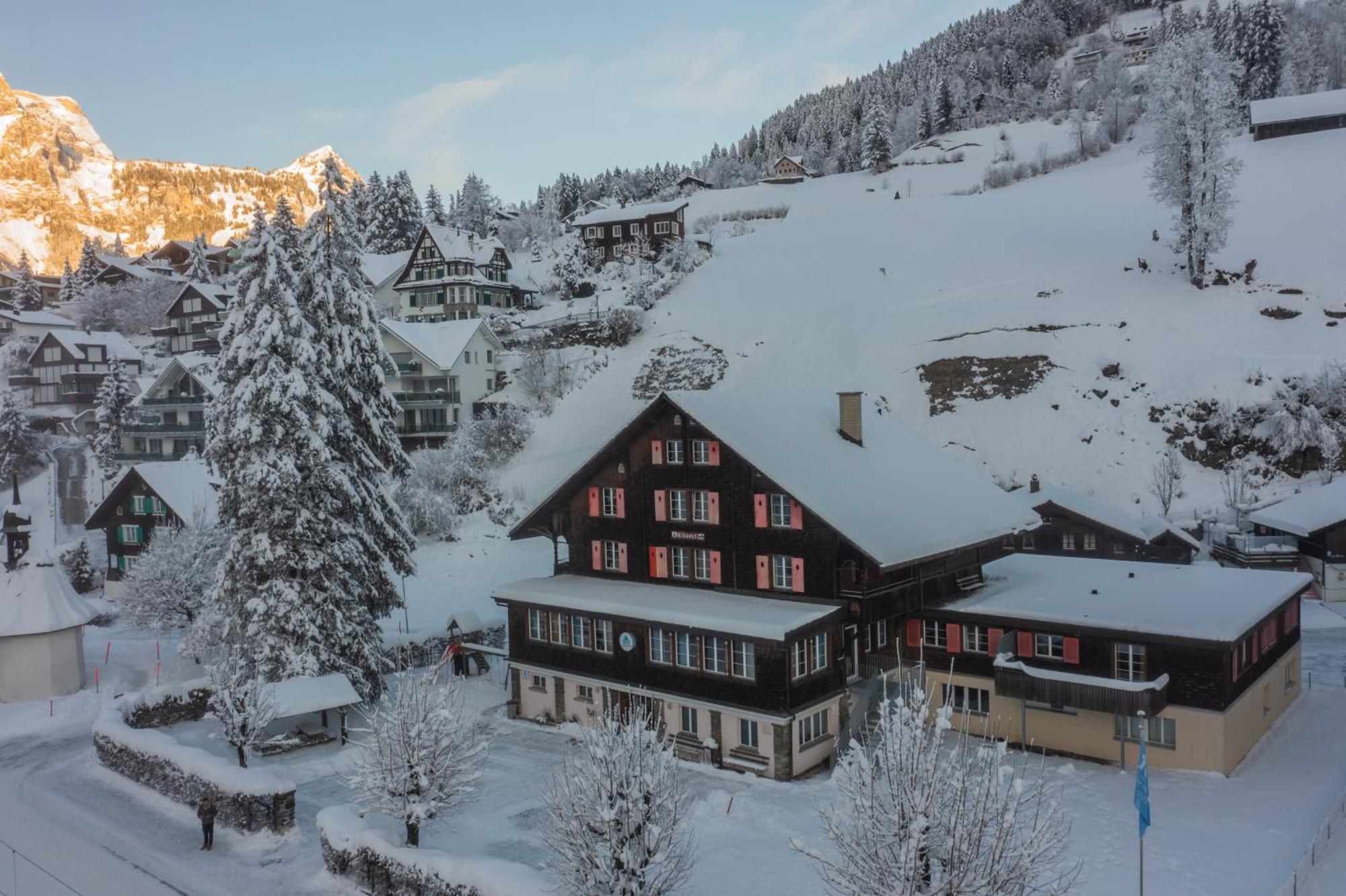Engelberg Youth Hostel Luaran gambar